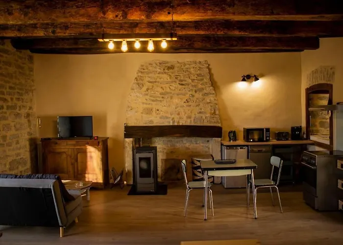 Hébergement de vacances Chez Guetou De Charme En Lozère La Tieule